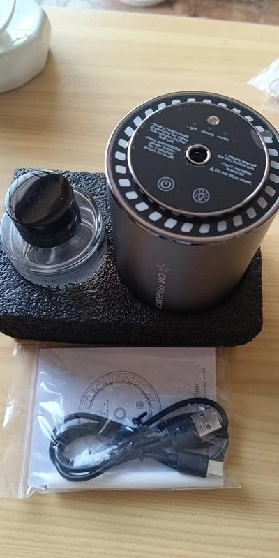 Diffuseur-Rafraichisseur d'air pour voiture